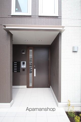 フィロスIIの玄関写真