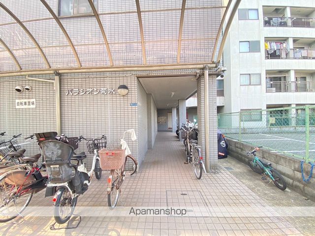 パラシオン菊水の玄関写真