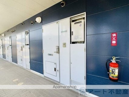 レオパレスプレミール[1K/22.35m2]のエントランス6