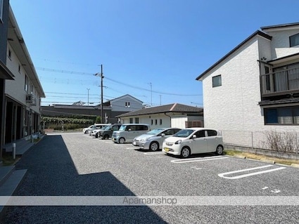 ベルフルール[2LDK/50.05m2]の駐車場