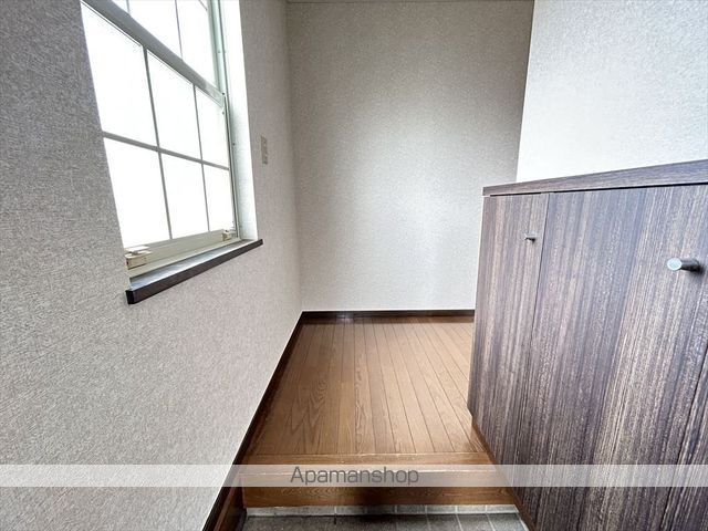 中嶌貸家の内装写真