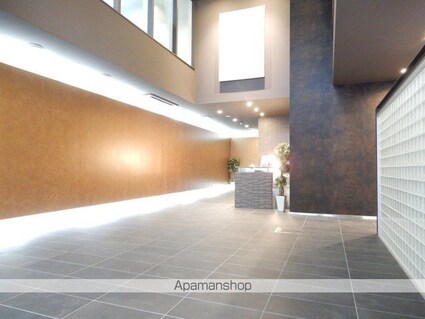 レジディア東桜Ⅱ[1LDK/61.17m2]のエントランス2