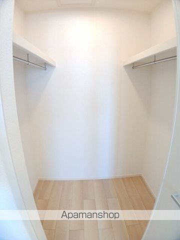 東近江市 2階建 築2年の内装写真