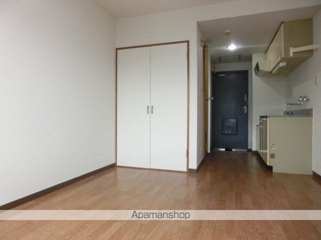 ロータスハイツ川沿の内装写真