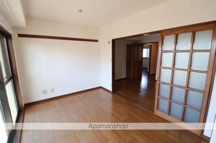 パインツリーコート[3DK/64.81m2]のリビング・居間