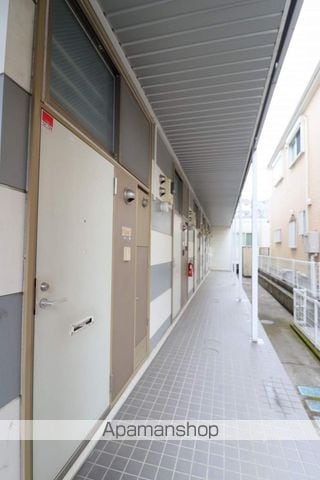 レオパレス東青梅の玄関写真