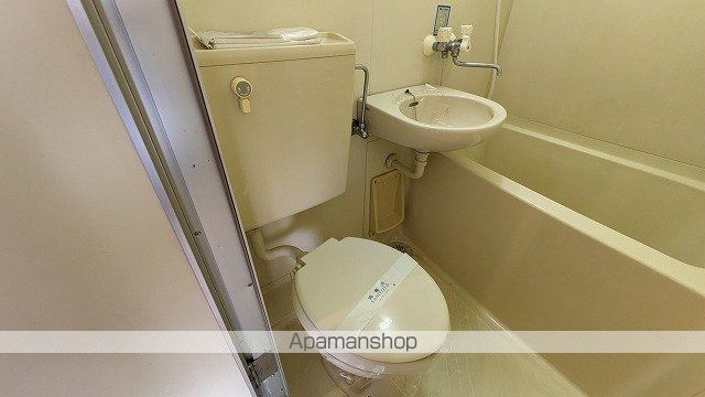 ワイアンドワイ宝町ビルの内装写真