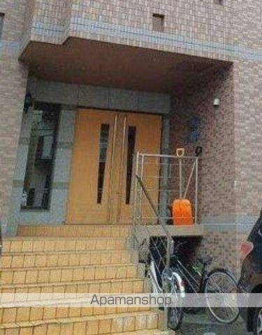 ビストロシェモア月寒の玄関写真