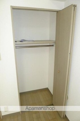 ステージファースト三軒茶屋[1K/26.25m2]の収納