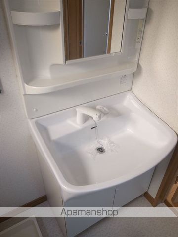 マイルストーン里塚A棟の内装写真