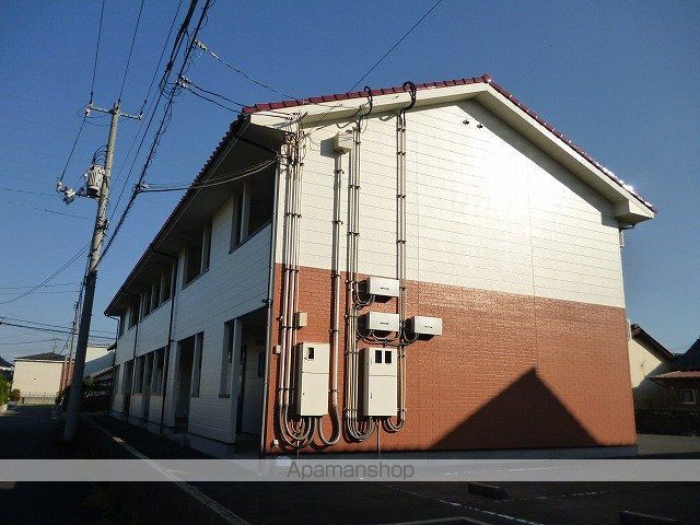 センチュリー21 A棟の外観写真