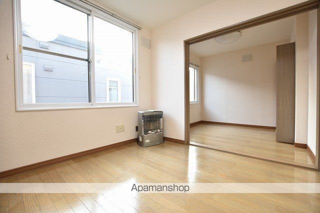 シャネル麻生参番館の内装写真