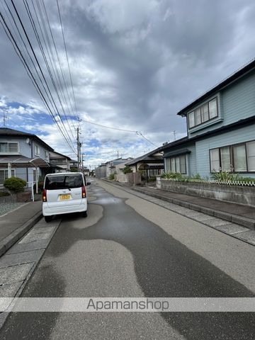 コーポ浮中の外観写真