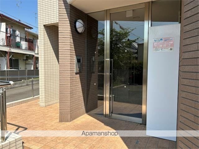アクシスの玄関写真