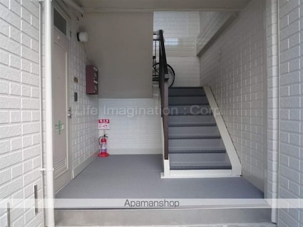 ヴェルドミール[2DK/42.89m2]のエントランス2