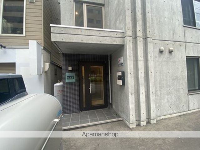 S&A IIの玄関写真