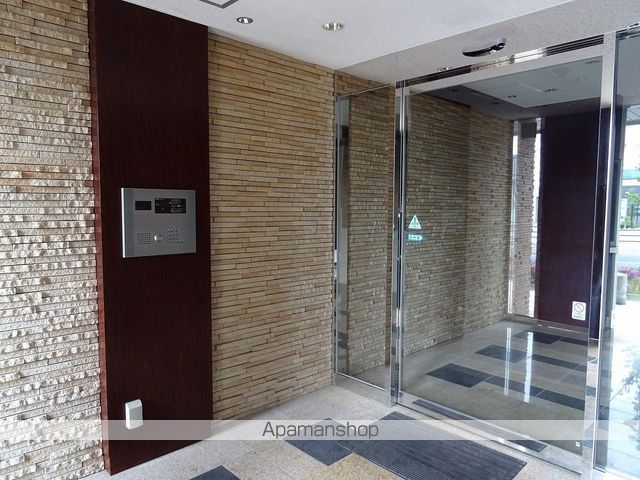 フェリーチェ薬師堂の玄関写真