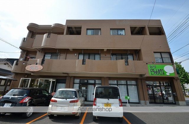 仮屋ビルの外観写真