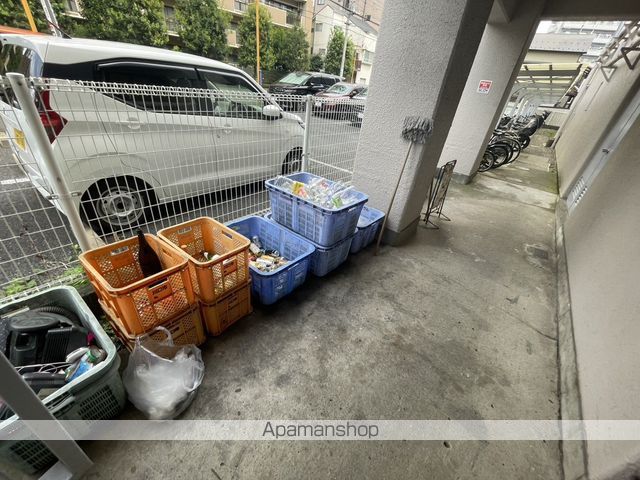 川口第2永谷マンションの外観写真