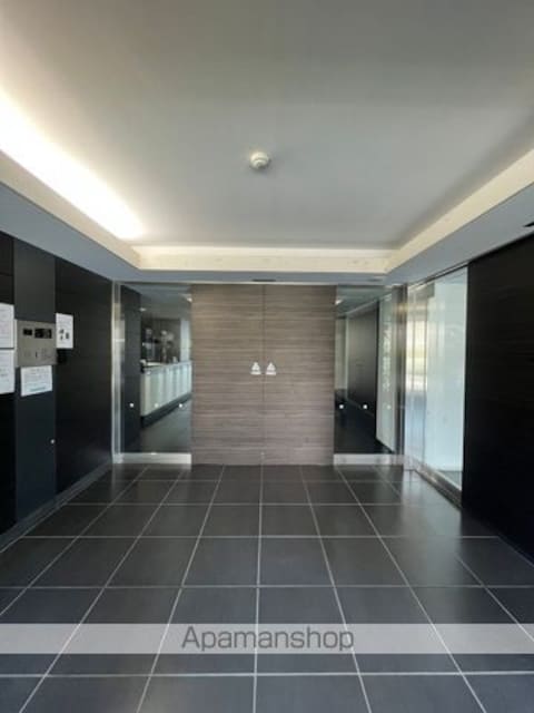 ＰＲＩＭＥ　ＵＲＢＡＮ　東中野　ＣＯＵＲＴ[3LDK/82.92m2]のロビー