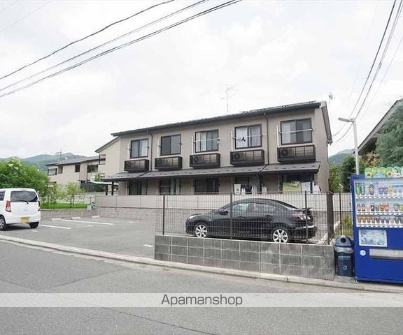 レオパレスドムス花園の外観写真