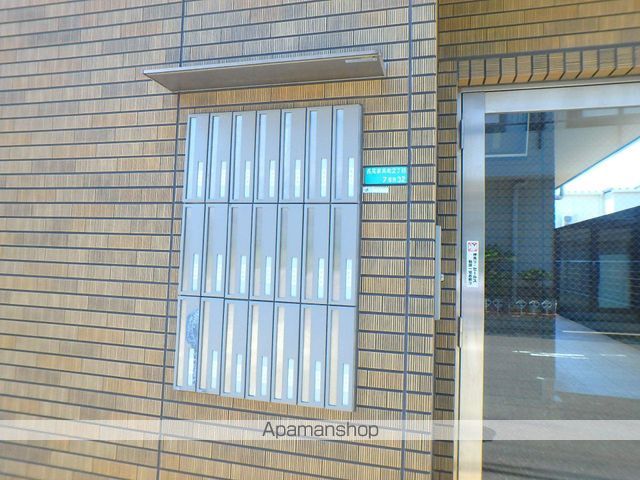 アンジェリック長尾の玄関写真