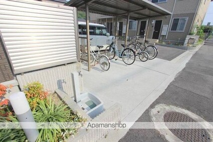 シャインポート屋島Ⅳ　Ａ棟[2LDK/56.15m2]の共用部1