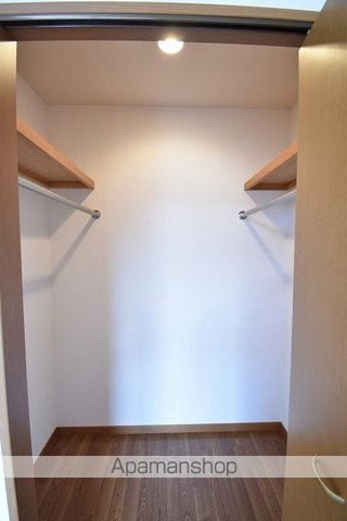 サープラス双葉の内装写真