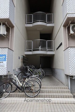 シティハイツ安野屋の玄関写真