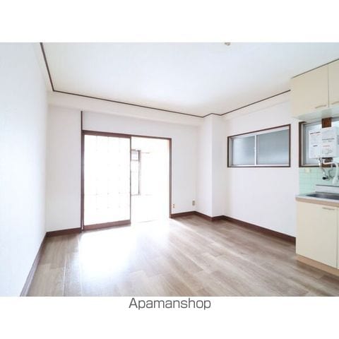 大黒マンションの内装写真