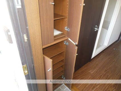 愛知県名古屋市西区城西３丁目[1K/24.09m2]の玄関