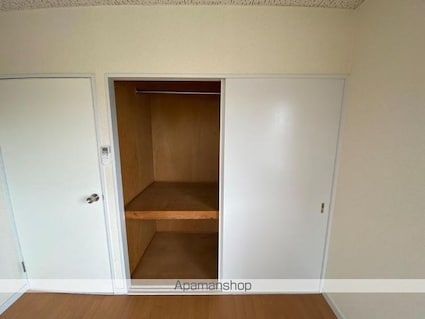 ヴィラ・アンソレイエ寺井町[3LDK/74.66m2]の収納