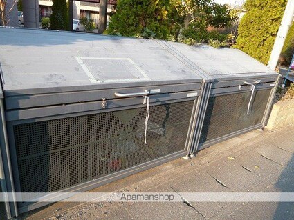 茨城県水戸市吉沢町[1LDK/44m2]の共用部1