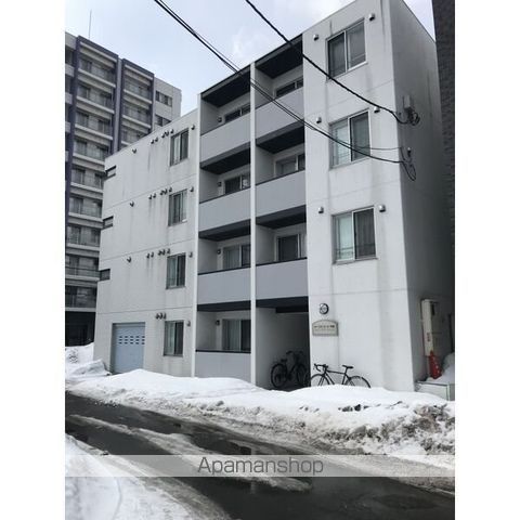 メープルコート平岸の外観写真