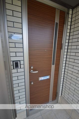 ワイズハイム大宮の玄関写真