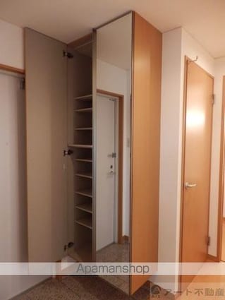 ブライムブルーム[2LDK/59.75m2]の玄関