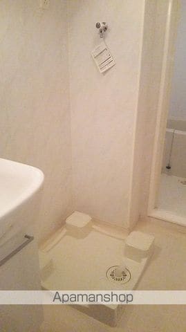ロイヤルクレッセント西登戸参番館の内装写真