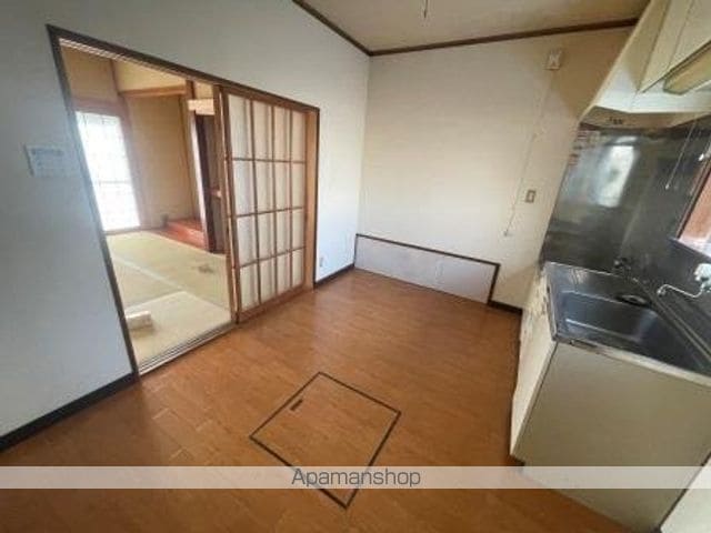 コーポ高見の内装写真