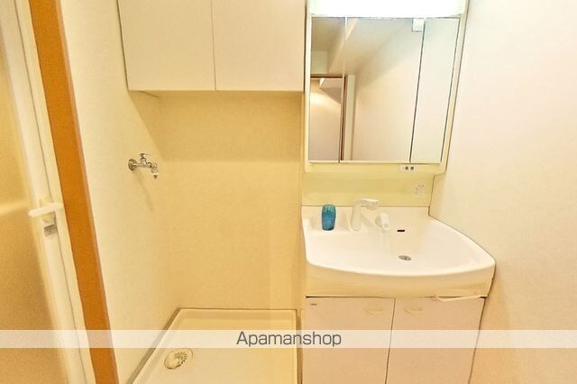 高知県高知市北本町４丁目[2LDK/66m2]の洗面所