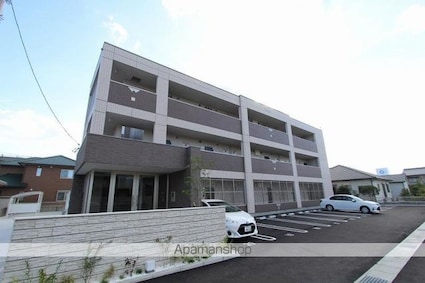 ラティール．Ⅴ　[1K/30.6m2]の外観2