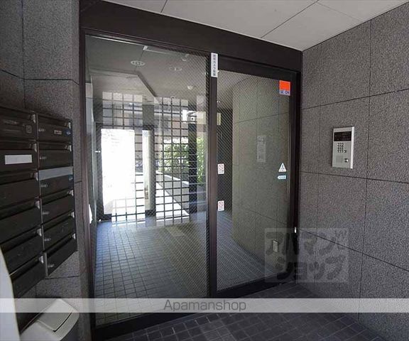 クレール岡崎の玄関写真