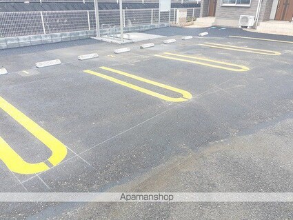 グレイスフル[1LDK/40.02m2]の駐車場