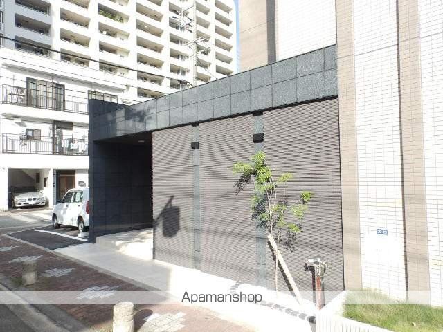 ラ・トゥール代官町の玄関写真