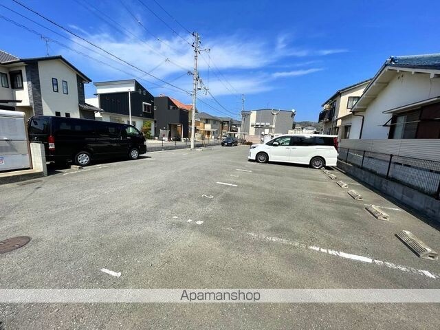 レオパレスレイズ[1K/23.61m2]の駐車場