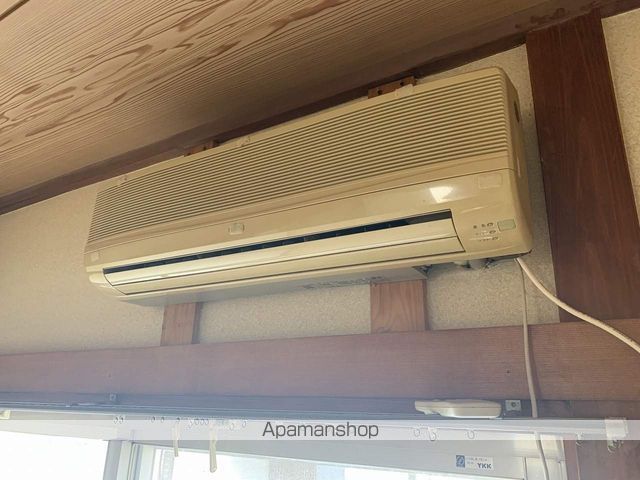 エレガンス堀山下の内装写真