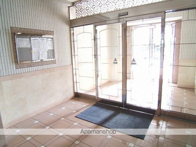 プレデュパルク壱番館の玄関写真