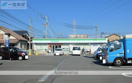 ファミール[2LDK/69.18m2]の周辺1