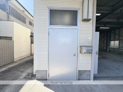 栗林様貸倉庫[事務所/328m2]のエントランス