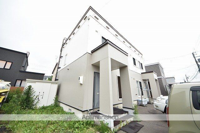 屯田9条7丁目テラスハウスの外観写真