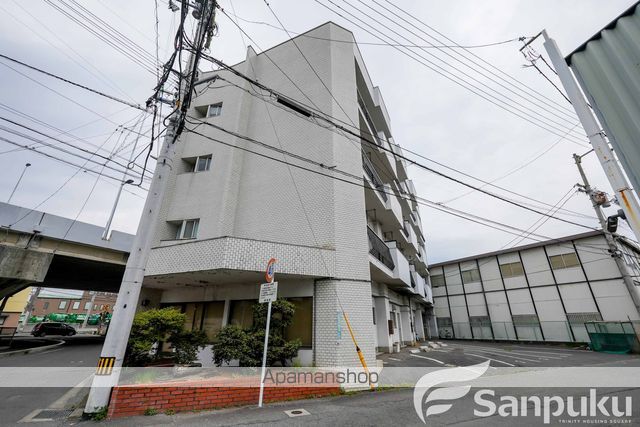 酒井ビルの外観写真